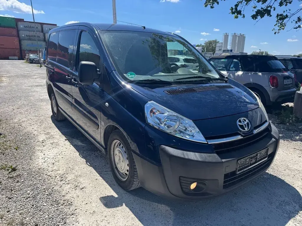 Gebraucht Toyota Proace 128 PS (94 kW) 2014 Blau Van / Kleinbus
