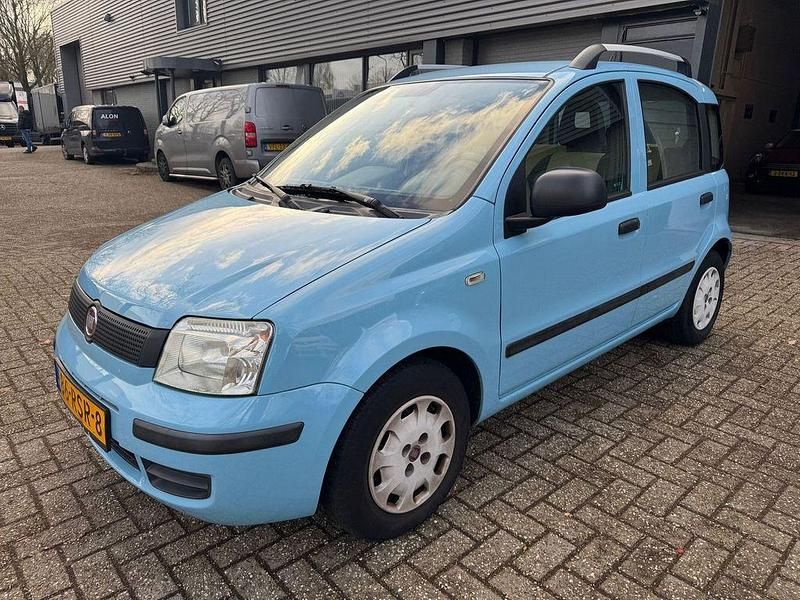 Blau Gebraucht 2011 Fiat Panda Active Limousine | 2.500 € (Fairer Preis) - Bild 1/4