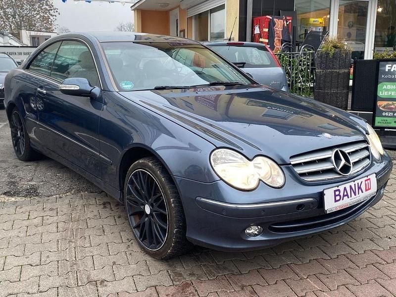Gebraucht Mercedes CLK200 163 PS (119 kW) 2002 Blau Coupé