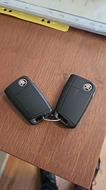 Gebraucht VW Caddy Team 80 PS (58 kW) 2009 Rot Van / Kleinbus