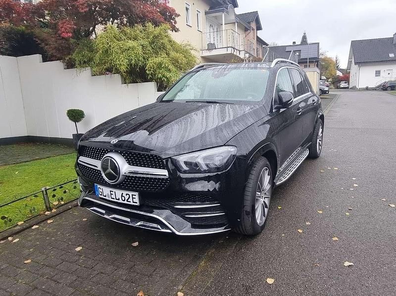 Schwarz Gebraucht 2023 Mercedes GLE350 AMG line SUV | 58.550 € (Fairer Preis) - Bild 1/4