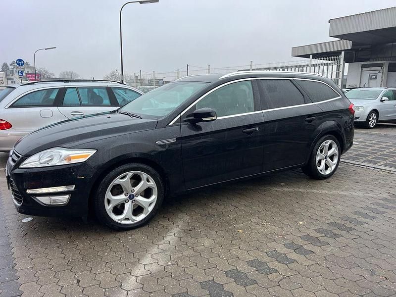 Schwarz Gebraucht 2014 Ford Mondeo Titanium S Kombi | 2.699 € - Bild 1/4