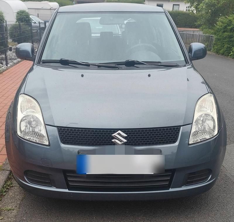 Grau Gebraucht 2007 Suzuki Swift Comfort Kleinwagen | 1.899 € (Fairer Preis) - Bild 1/4