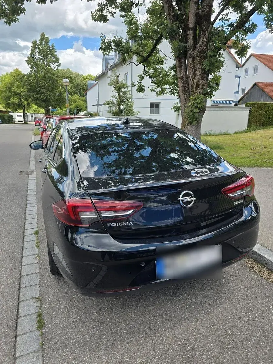 Gebraucht Opel Insignia Innovation 165 PS (121 kW) 2017 Schwarz Limousine