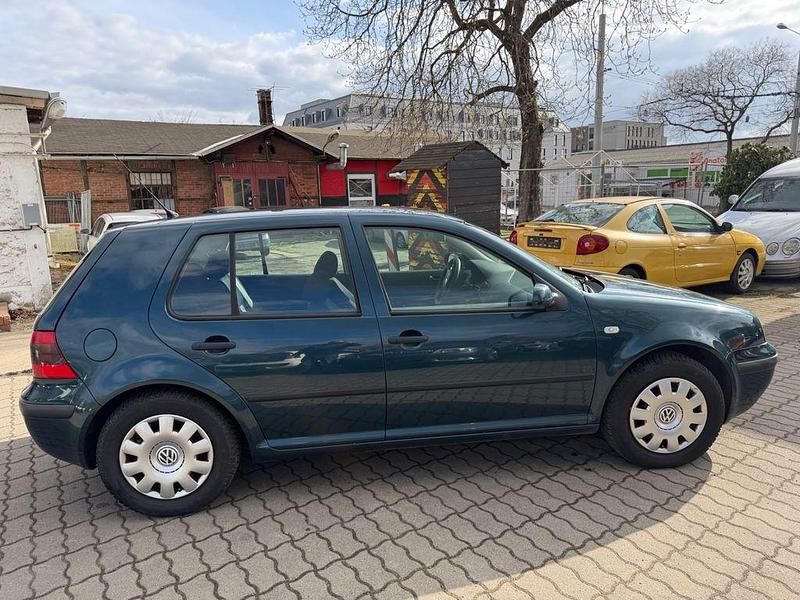 Gebraucht VW Golf IV Edition 75 PS (55 kW) 2002 Blau Limousine