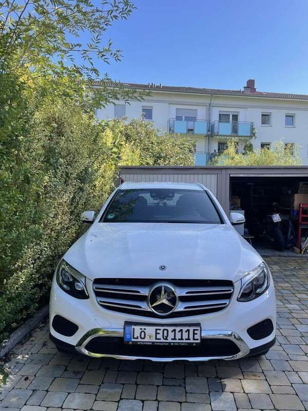 Weiß Gebraucht 2017 Mercedes GLC350 SUV | 26.000 € (Superpreis) - Bild 1/4