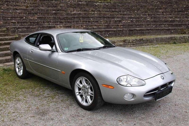 Gebraucht Jaguar XK 284 PS (208 kW) 2000 Silber Coupé