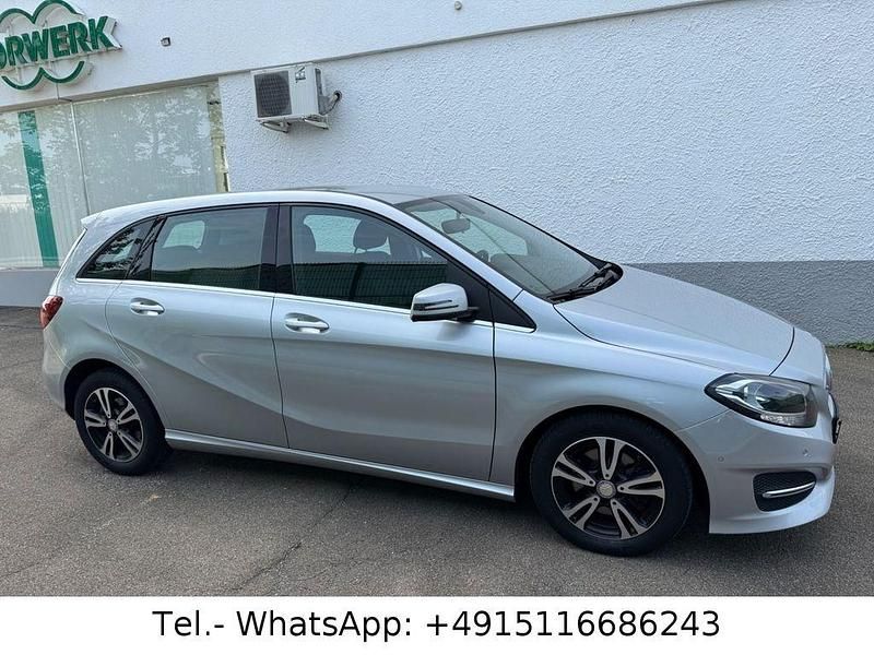 Gebraucht Mercedes B180 122 PS (89 kW) 2015 Silber Van / Kleinbus