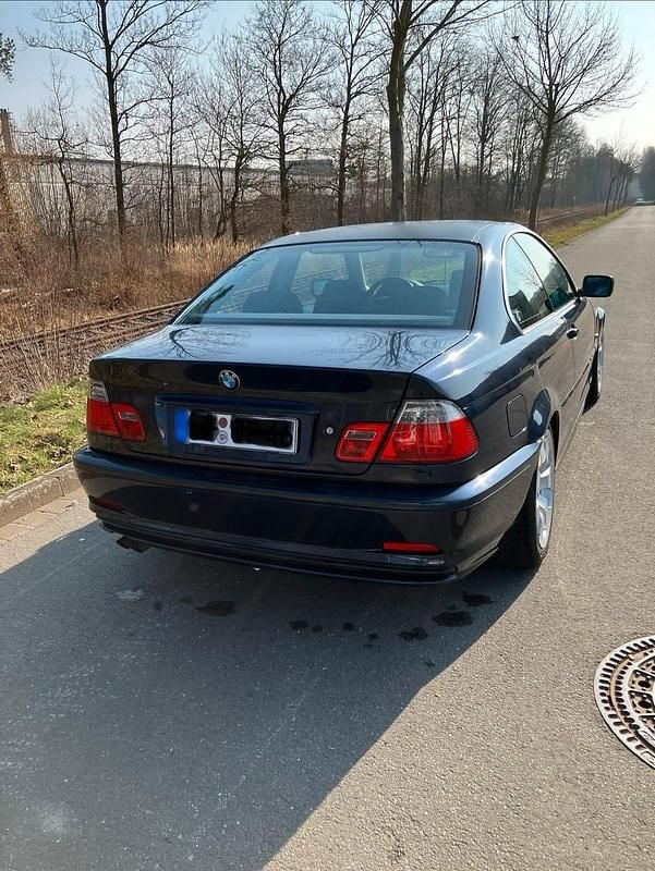 Gebraucht BMW 320 150 PS (110 kW) 1999 Blau Coupé