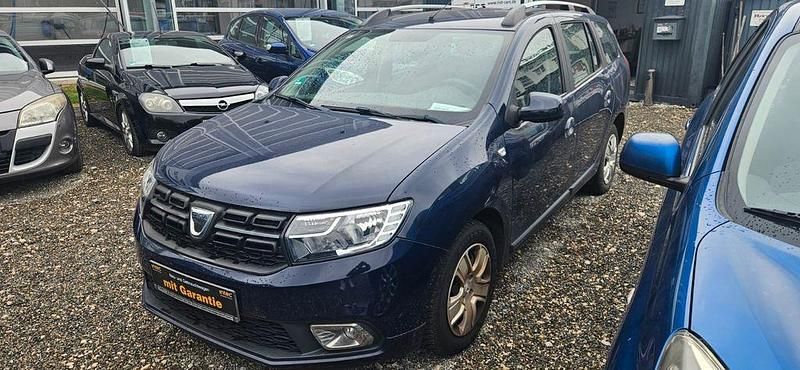 Blau Gebraucht 2017 Dacia Logan MCV Lauréate Kombi | 5.590 € (Fairer Preis) - Bild 1/4