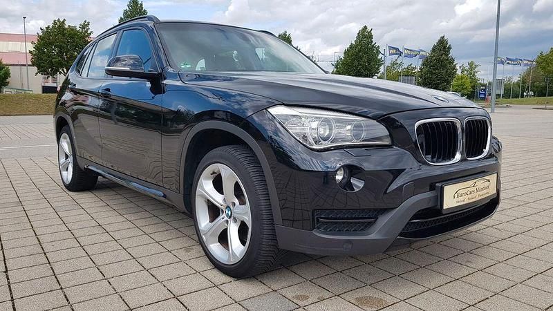 Schwarz Gebraucht 2012 BMW X1 Sport Line SUV | 12.490 € (Fairer Preis) - Bild 1/4