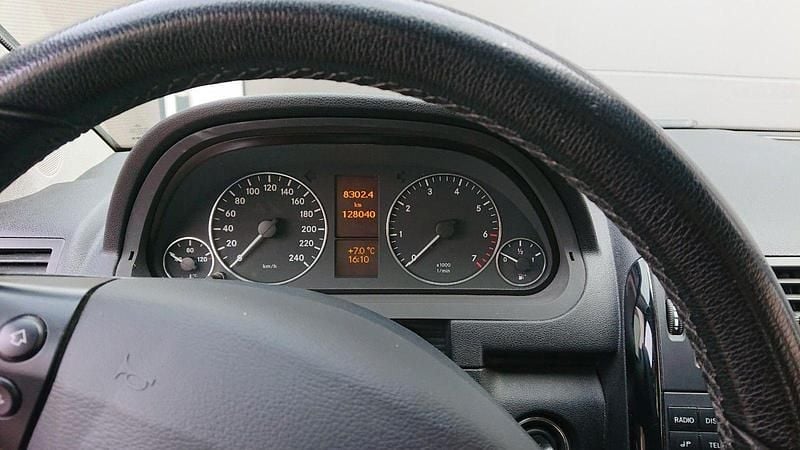 Gebraucht Mercedes A160 95 PS (69 kW) 2009 Silber Van / Kleinbus