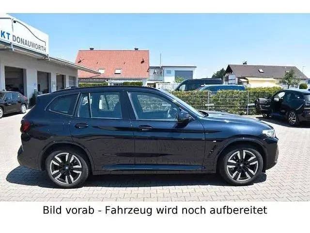 Gebraucht BMW iX3 210 kW (286 PS) 2023 SUV