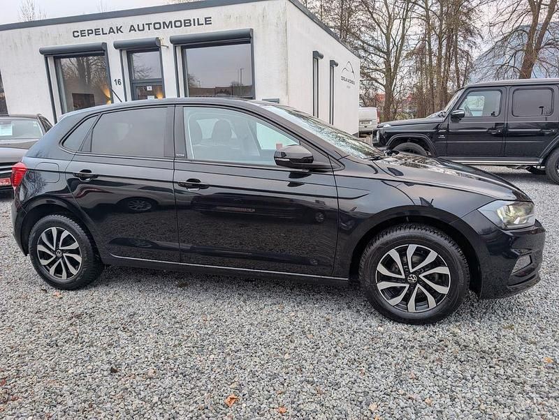 Gebraucht VW Polo Active 95 PS (69 kW) 2021 Schwarz Limousine