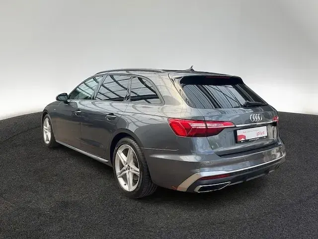 Gebraucht Audi A4 S-Line 163 PS (119 kW) 2023 Daytonagrau perleffekt Kombi