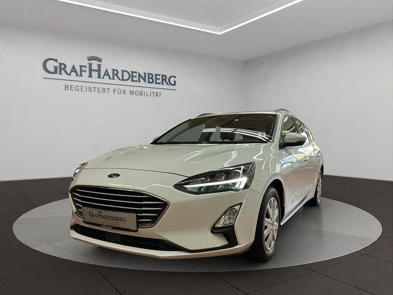 Weiß Gebraucht 2021 Ford Focus Trend Kombi | 14.555 € (Guter Preis) - Bild 1/4