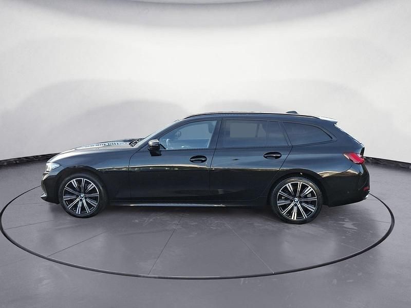 Gebraucht BMW 318 156 PS (114 kW) 2022 Schwarz Kombi