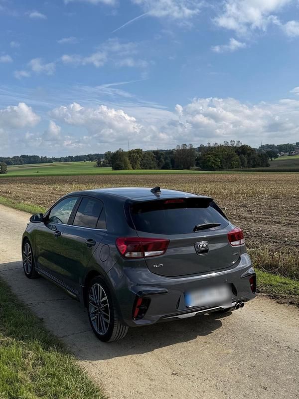 Gebraucht Kia Rio GT-Line 120 PS (88 kW) 2022 Grau Kleinwagen