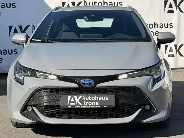 Gebraucht Toyota Corolla Business Edition 184 PS (135 kW) 2021 Cement grey Kombi