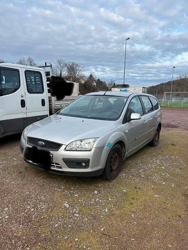 Silber Gebraucht 2007 Ford Focus Kombi | 750 € (Superpreis) - Bild 1/4