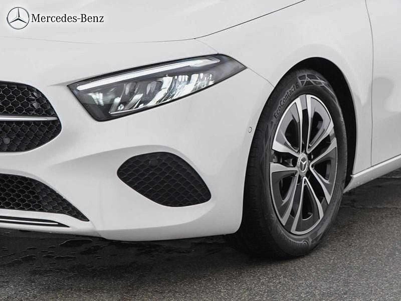 Gebraucht Mercedes A180 Progressive 136 PS (100 kW) 2024 Unilack polarweiß Limousine