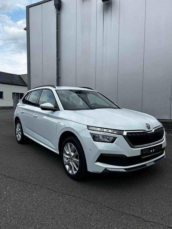 Weiß Gebraucht 2022 Skoda Kamiq Tour SUV | 17.600 € (Superpreis) - Bild 1/4