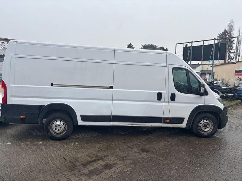 Gebraucht Opel Movano 165 PS (121 kW) 2022 Weiß Van / Kleinbus