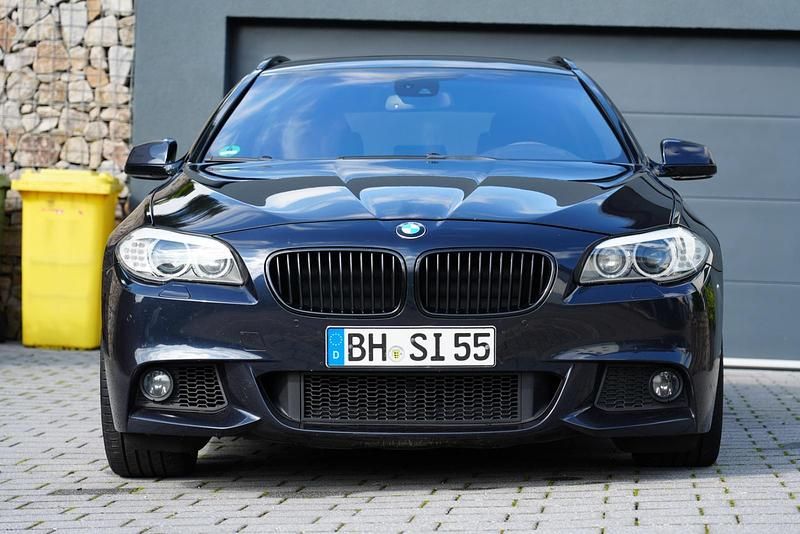 Gebraucht BMW 535 M Sport 313 PS (230 kW) 2012 Blau Kombi