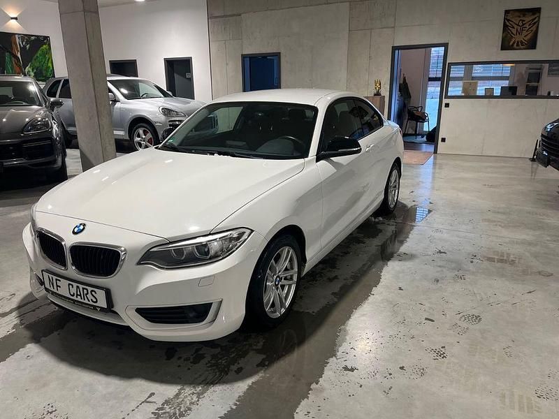 Gebraucht BMW 220 Sport Line 184 PS (135 kW) 2014 Weiß Coupé