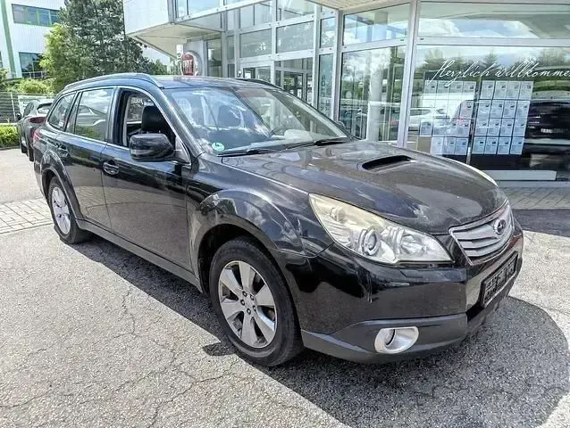 Gebraucht Subaru Outback Comfort 150 PS (110 kW) 2012 Schwarz Kombi