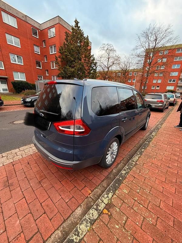 Gebraucht Ford Galaxy 140 PS (102 kW) 2014 Grau Van / Kleinbus