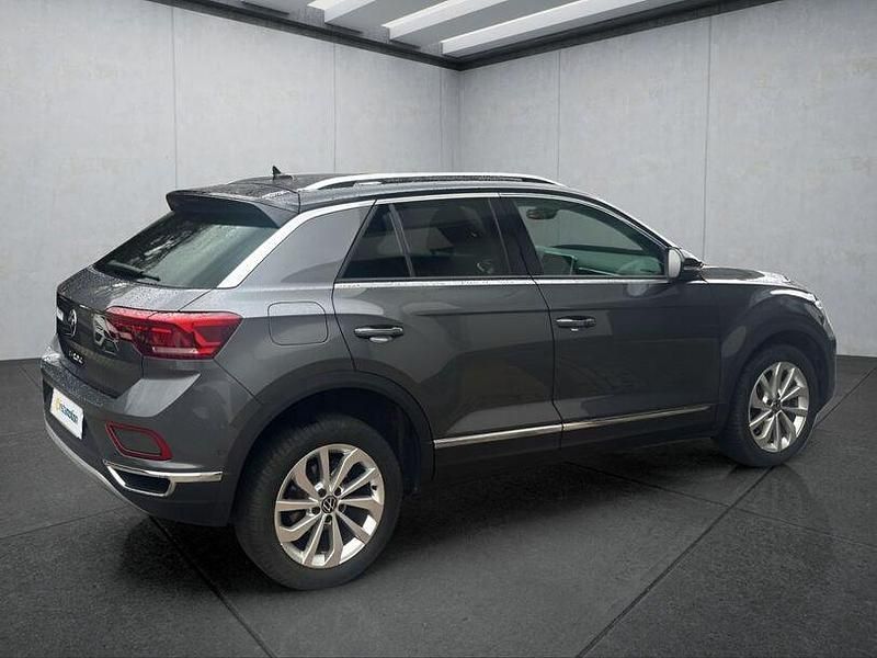 Gebraucht VW T-Roc 110 PS (80 kW) 2023 Grau SUV