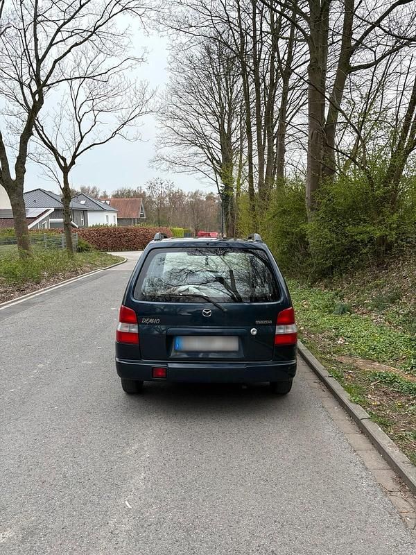 Gebraucht Mazda Demio 63 PS (46 kW) 1999 Blau Kleinwagen