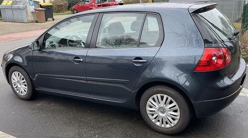 Gebraucht VW Golf IV Trendline 90 PS (66 kW) 2005 Blau Limousine