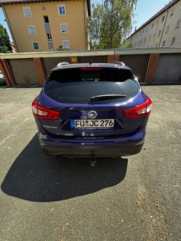 Gebraucht Nissan Qashqai 360º 116 PS (85 kW) 2015 Blau SUV