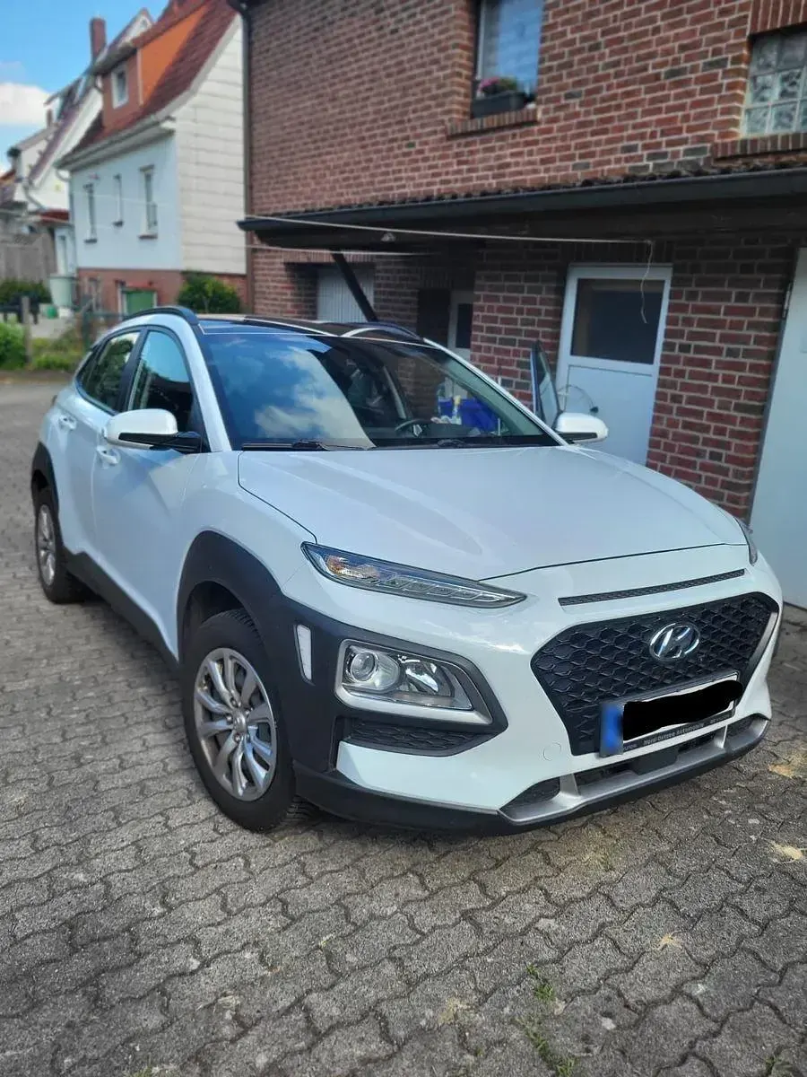 Gebraucht Hyundai Kona Select 120 PS (88 kW) 2019 Weiß SUV