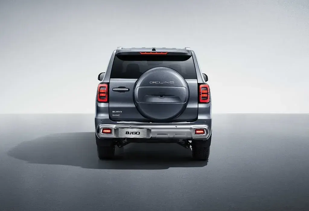 Neu Baic BJ60 256 PS (188 kW) 2026 Grau SUV