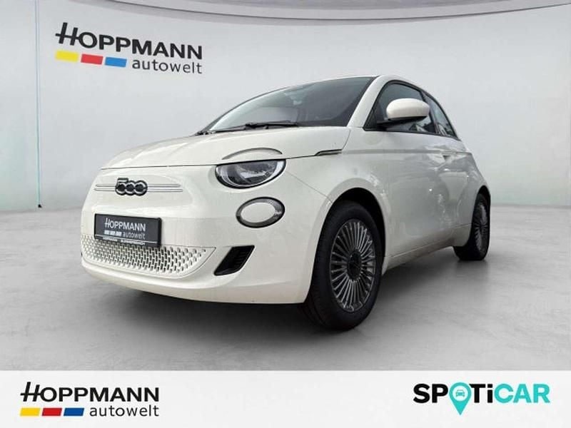Weiß Gebraucht 2023 Fiat 500e Limousine | 19.990 € (Guter Preis) - Bild 1/3