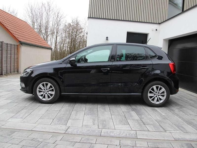 Gebraucht VW Polo Allstar 90 PS (66 kW) 2016 Schwarz Limousine