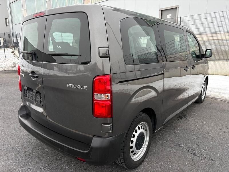 Gebraucht Toyota Proace Comfort 120 PS (88 kW) 2022 Grau Van / Kleinbus