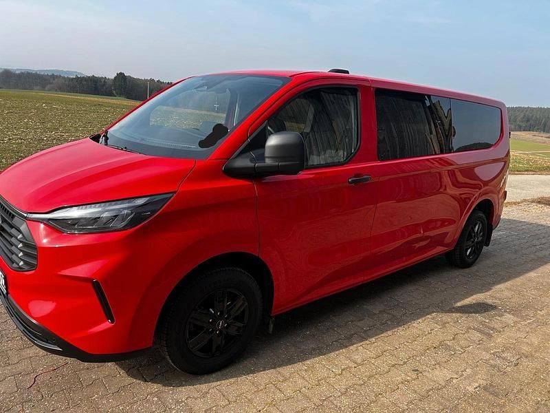 Gebraucht Ford Transit Custom 170 PS (125 kW) 2025 Rot Van / Kleinbus