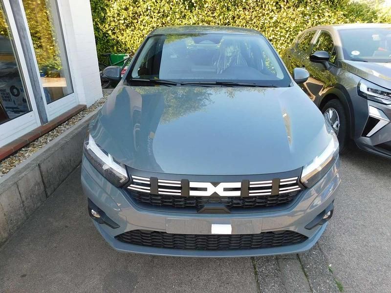Neu Dacia Sandero Expression 91 PS (66 kW) 2025 Grau Kleinwagen