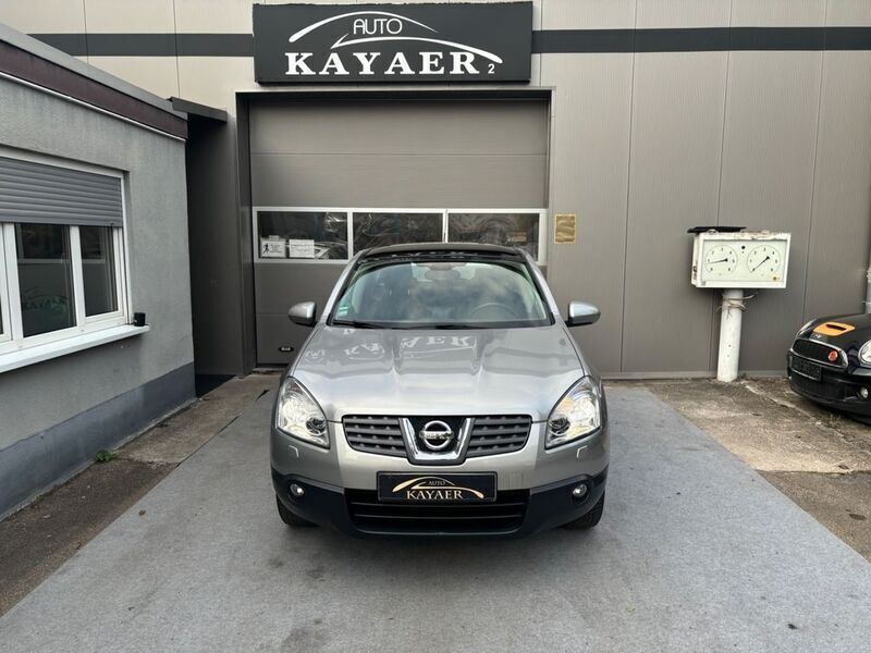 Silber Gebraucht 2007 Nissan Qashqai Tekna SUV | 6.900 € (Etwas zu teuer) - Bild 1/4
