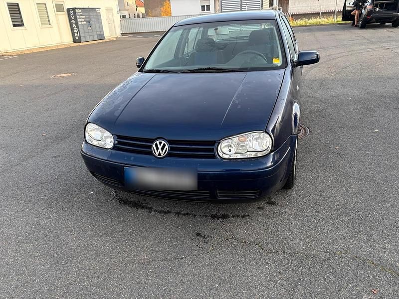 Gebraucht VW Golf IV 90 PS (66 kW) 2001 Blau Limousine
