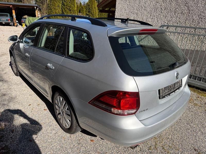 Gebraucht VW Golf VI Trendline 105 PS (77 kW) 2010 Silber Kleinwagen