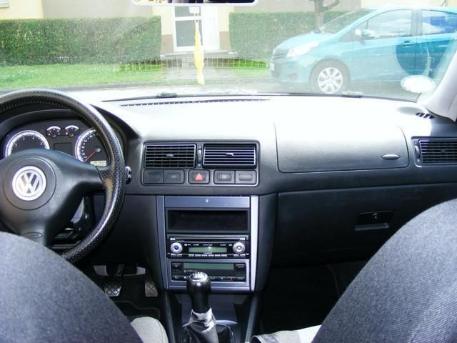 Gebraucht VW Golf IV Pacific 75 PS (55 kW) 2003 Silber metallic Limousine