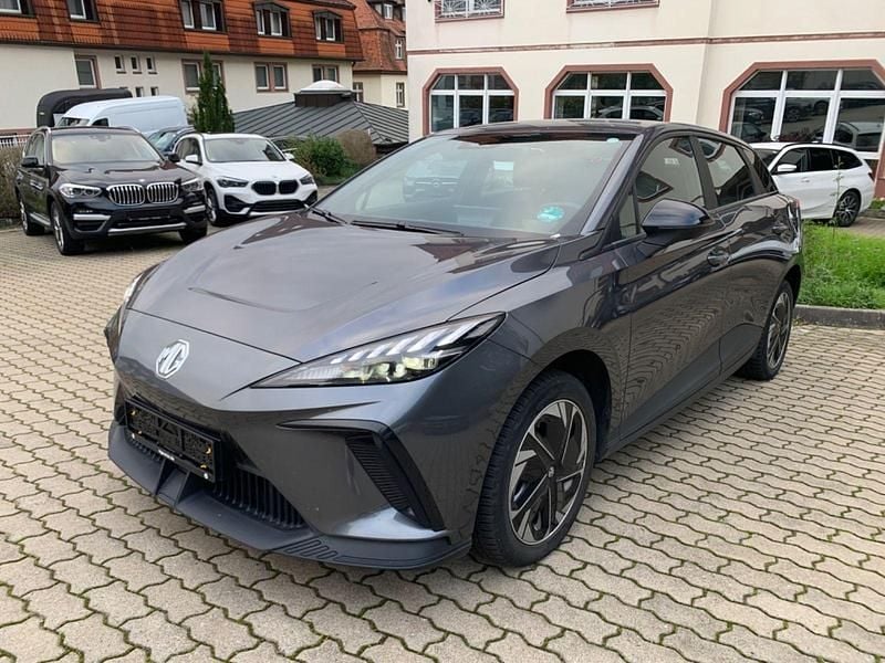 Grau Gebraucht 2023 MG MG4 EV Kleinwagen | 16.990 € (Fairer Preis) - Bild 1/4