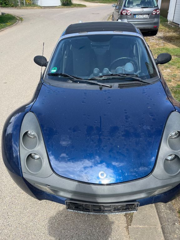 Blau Gebraucht 2004 Smart Roadster Cabrio | 3.200 € (Fairer Preis) - Bild 1/4
