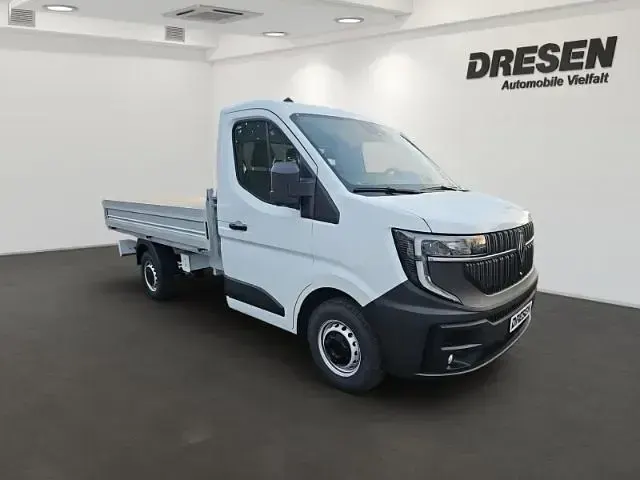 Nowe Renault Master 150 KM (110 kW) 2026 Biały Minivan