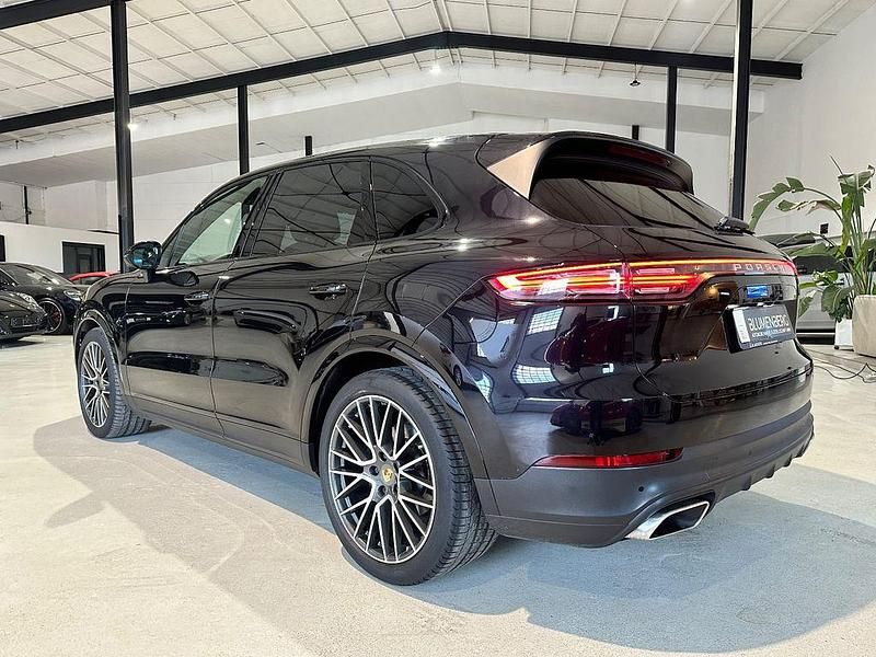 Second-hand Porsche Cayenne 340 CP (250 kW) 2019 Negru SUV